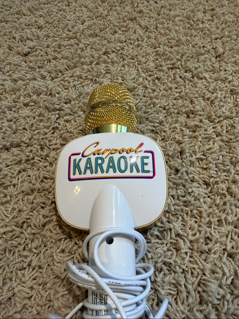 ❤️ CarPool Karaoke Wireless Gold & White Karaoke Microphone - Bluetooth